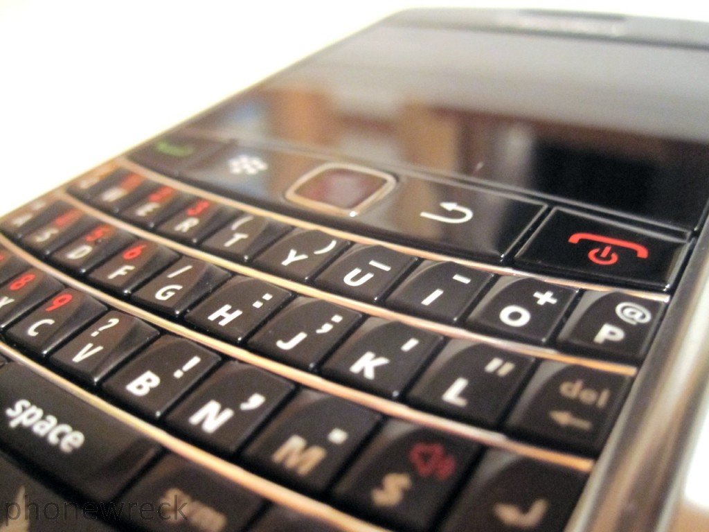 BlackBerry Bold 9650 Hardware