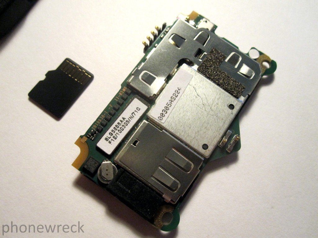 Motorola Cliq XT Disassembly